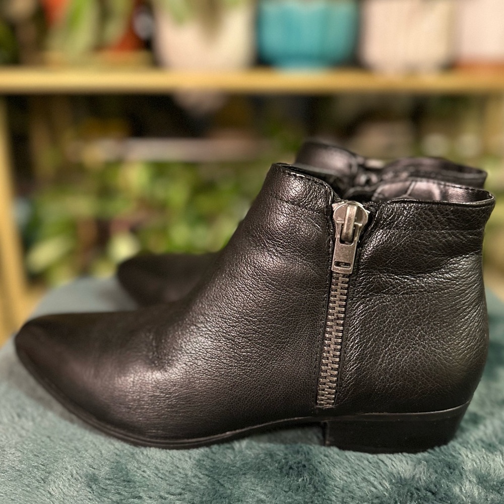 Naturalizer Black Leather Bootie